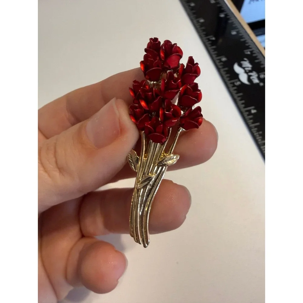 Vintage DMC 97 Red Rose Bouquet Brooch Gold‎ Tone Enamel Floral Pin 2 Inch